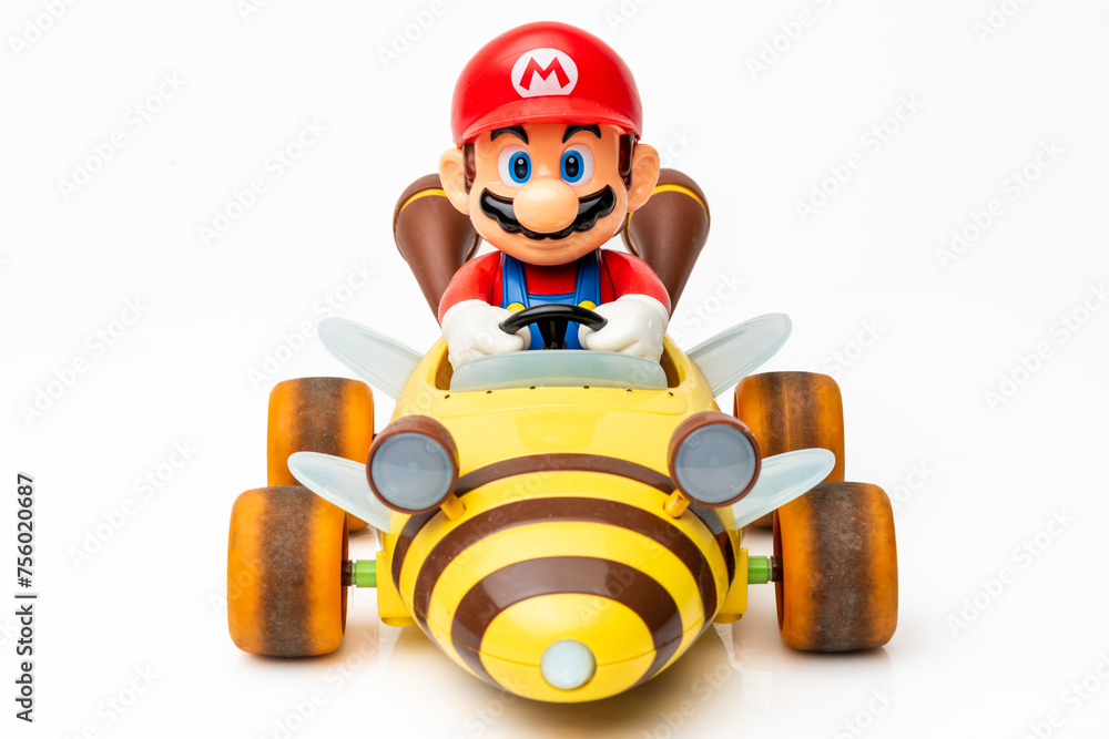 Supermario Bros character Super Mario figurine driving a race kart on ...