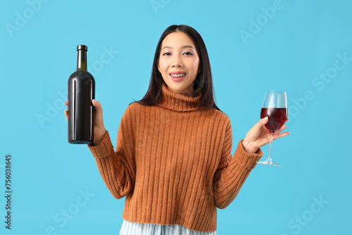 Beautiful Asian woman with ...