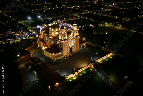 Santuario de Nuestra Se  ora de los Remedios en San Andr  s Cholula  Puebla  M  xico.