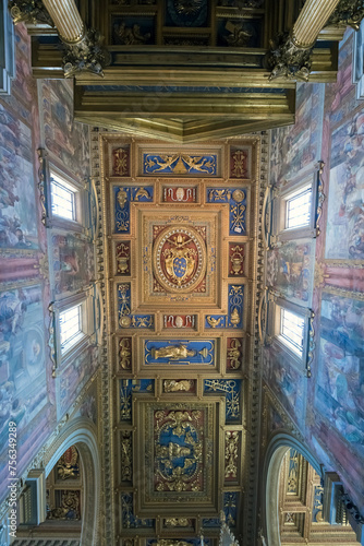 Basilica San giovanni in Laterano a Roma. Chiesa e monumento del cristianesimo. La religione cattolica