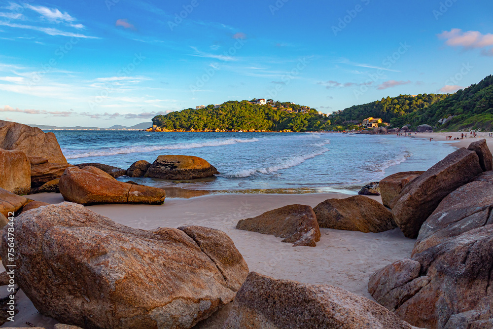 paisagem da praia do Defunto praia das Cordas cidade de Governador Celso Ramos Santa Catarina Brasil praia das Bananeiras