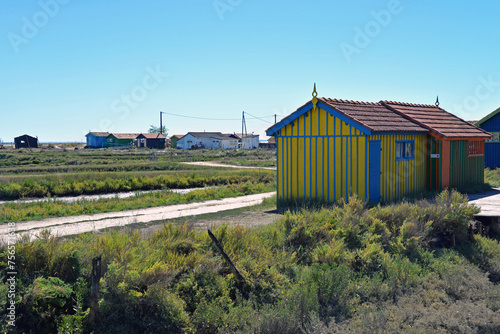 Obraz na płótnie Fischerhütten in Boyardville auf der Ile d´Oleron w salonie