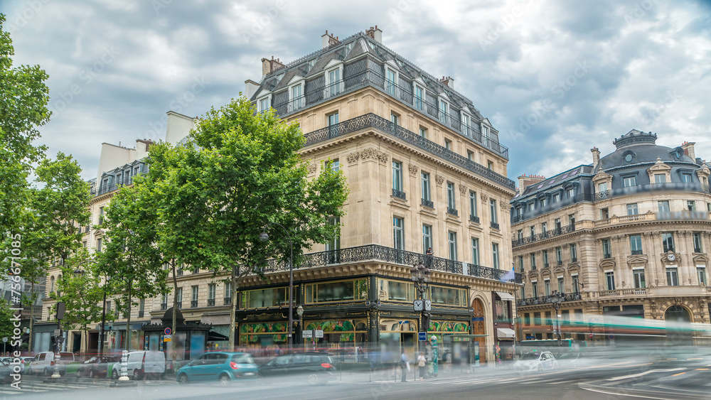 Naklejka premium Opera square timelapse with traffic. It was built at the same time as the Opera Garnier in Paris, France