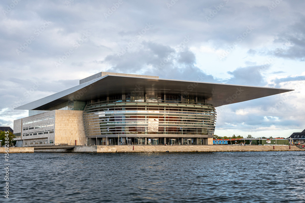 The Copenhagen Opera House (in Danish called Operaen) is the national theater of Denmark, and among the most modern opera houses in the world - obrazy, fototapety, plakaty 