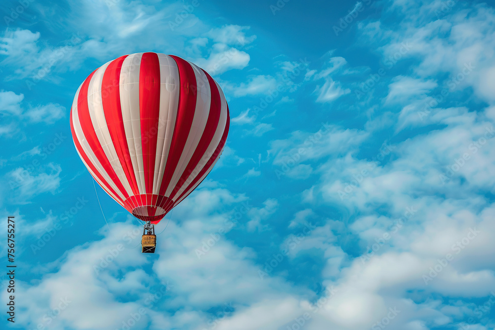 Fototapeta premium Hot air balloon in blue sky