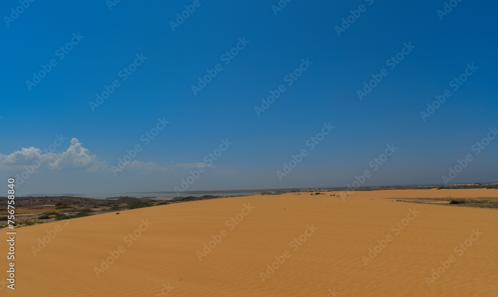 playas, acantilados, mar, islotes en bahia hondita, Uribia, alta Guajira Colombiana. lugares de gran belleza en el desierto playas, acantilados, mar, islotes en bahia hondita, Uribia, alta Guajira Colombiana. lugares de gran belleza en el desierto