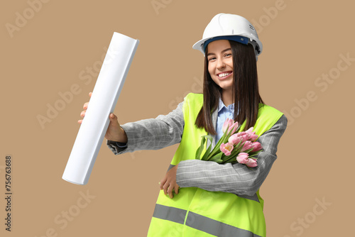 Female construction worker ...