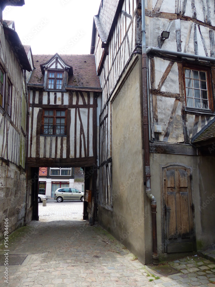 Fototapeta premium Rues et maisons médiévales de Rouen