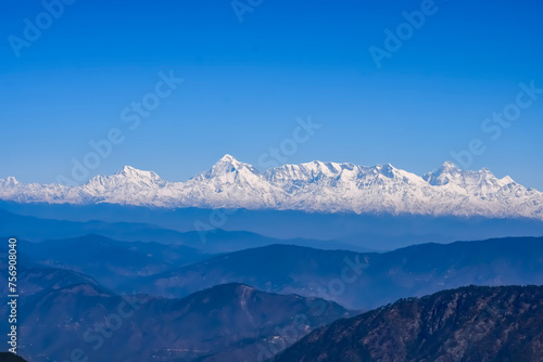 Fototapeta Naklejka Na Ścianę i Meble -  Very high peak of Nainital, India, the mountain range which is visible in this picture is Himalayan Range, Beauty of mountain at Nainital in Uttarakhand, India