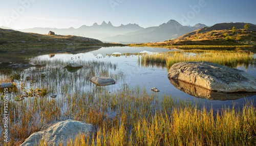Foto Aiguille d'Arves, Lac Guichard, Col de la Croix de Fer, Rhone-Alpes, Savoyen, Fr