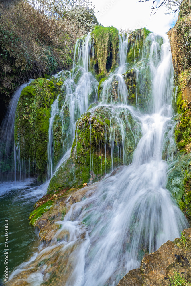 Obraz premium Paseo del Molinar Path, Molinar River Waterfall, Tobera, Montes Obarenes-San Zadornil Natural Park, Las Merindades, Burgos, Castilla y León, Spain, Europe