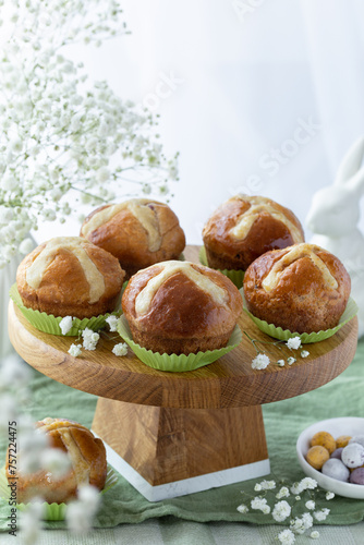 Muffin Easter hot cross buns
