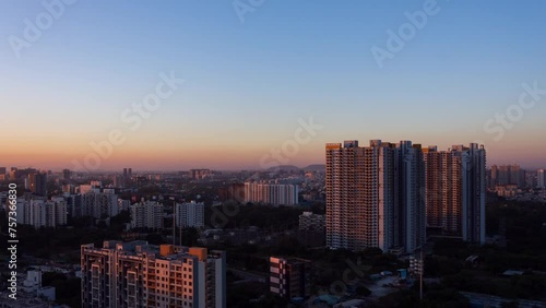 Timeapse - Skyscraper during sunset 4K60