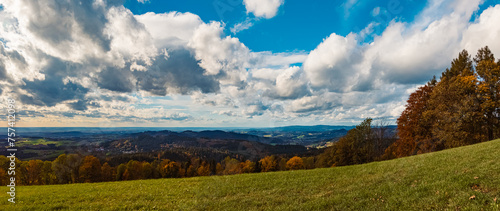 Autumn or indian summer view near Kostenz, Perasdorf, Straubing-Bogen, Bavarian forest, Bavaria, Germany © Martin Erdniss
