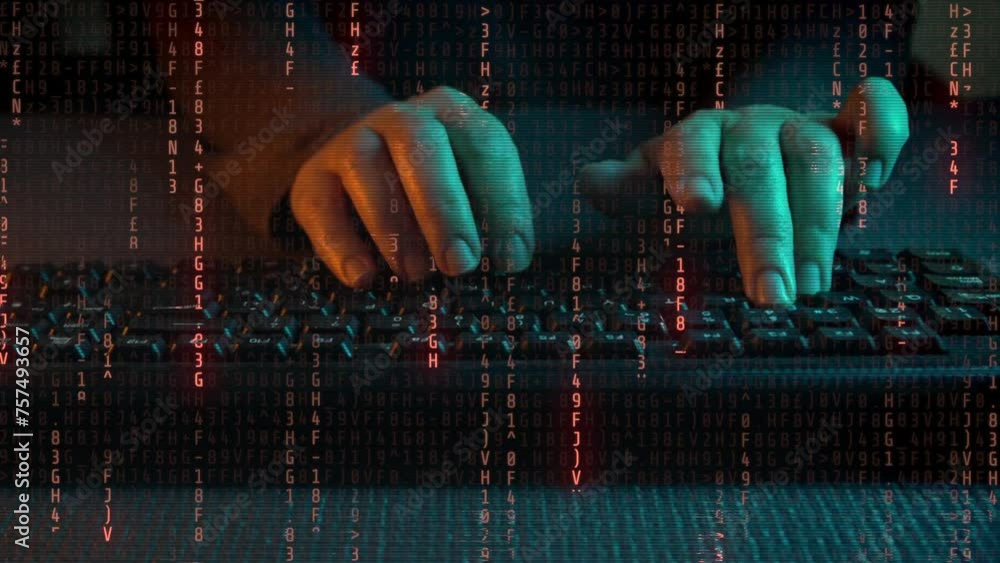 Primer plano de las manos escribiendo en el teclado. Luces de neón verdes y naranjas iluminan los laterales. Letras rojizas tipo matrix cayendo por la pantalla Cyberpunk. 60 fps.