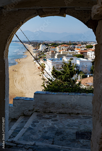 White old houses and narrow streets in medieval small touristic coastal town Sperlonga, Latina, vacation in Italy © barmalini