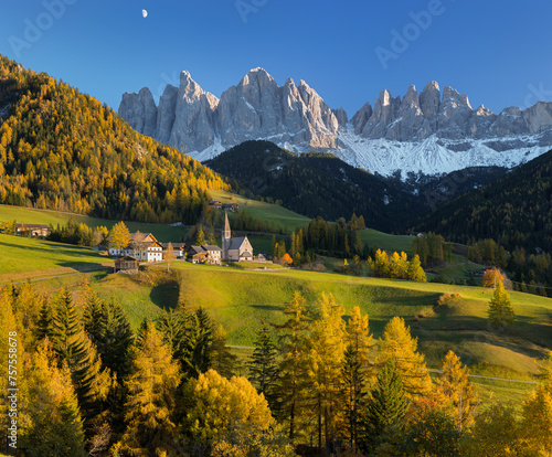 Villnösstal, Santa Maddalena, Geisler Spitzen, Gruppo delle Odle, Südtirol, Alto Adige, Dolomiten, Italien © Rainer Mirau