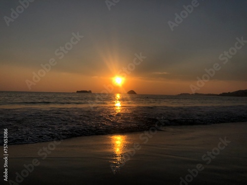 Sunset in the beach © Renata