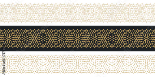 Seamless strokes pattern in authentic arabian style.