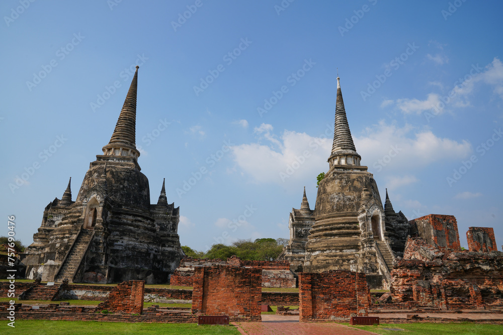 Fototapeta premium Wat Phra Si Sanphet One of the World Heritage Sites of Ayutthaya Province, Thailand, built in 1492, currently remaining in condition as seen in the picture, taken on 23-02-2024.