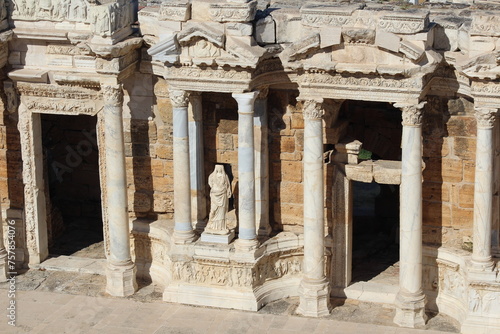 Принти на полотні ancient greek temple