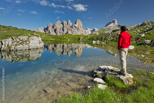 ein Mann, Rautkofel, Schwalbenkofel, Langalm, Südtirol, Dolomiten, Italien
