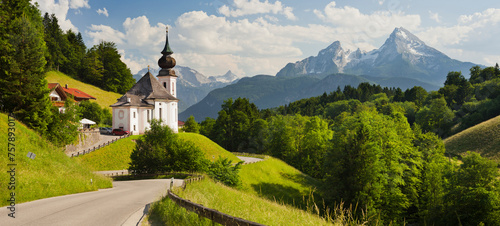 Kirche Maria Gern, Vordergern, Watzmann, Berchtesgadener Land, Bayern, Deutschland photo