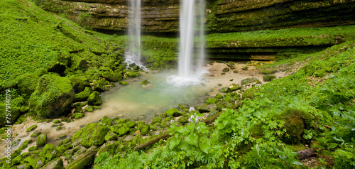 фотографія Wasserfall, Cirque de la Consolation, Doubs, Frankreich