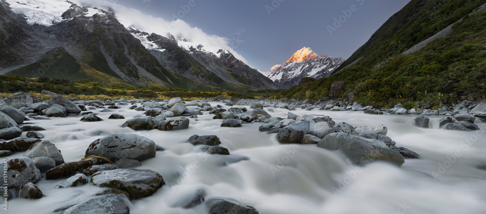 Aoraki, Hooker River, Mount Cook Nationalpark, Canterbury, Südinsel, Neuseeland Aoraki, Hooker River, Mount Cook Nationalpark, Canterbury, Südinsel, Neuseeland