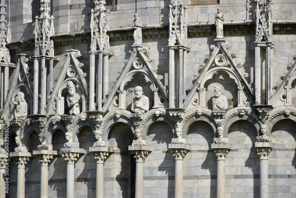 Battistero di san Giovanni, piazza dei miracoli Pisa. il più grande battistero del mondo. Italia