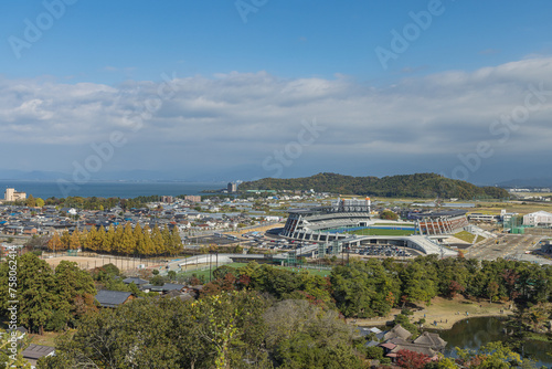 日本　滋賀県彦根市にある彦根城から見える彦根の街並みと琵琶湖
