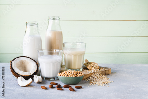 Vegan Milchalternativen auf Basis pflanzlicher Proteine 