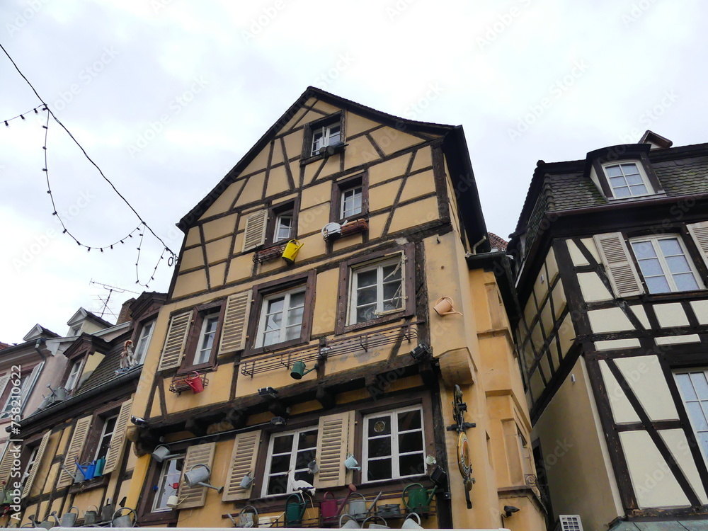 Obraz premium La jolie ville alsacienne de Colmar à Noël