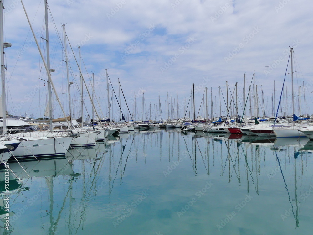 Port de bateaux en Côte d'Azur