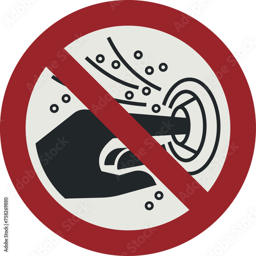 PROHIBITION SIGN PICTOGRAM, DO NOT PUT FINGER INTO THE NOZZLE OF A HYDROMASSAGE ISO 7010 ? P070.eps