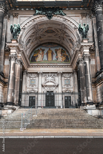 Berliner Dom along the rive...