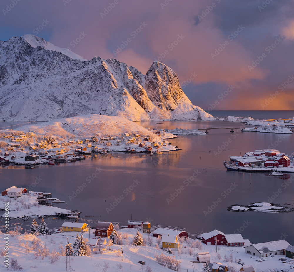 Reine, Lilandstinden, Moskenesoya, Lofoten, Nordland, Norwegen