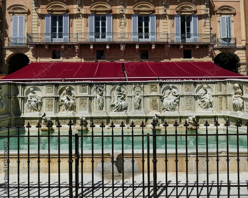 La Fonte Gaïa sur la Piazza del Campo à Sienne