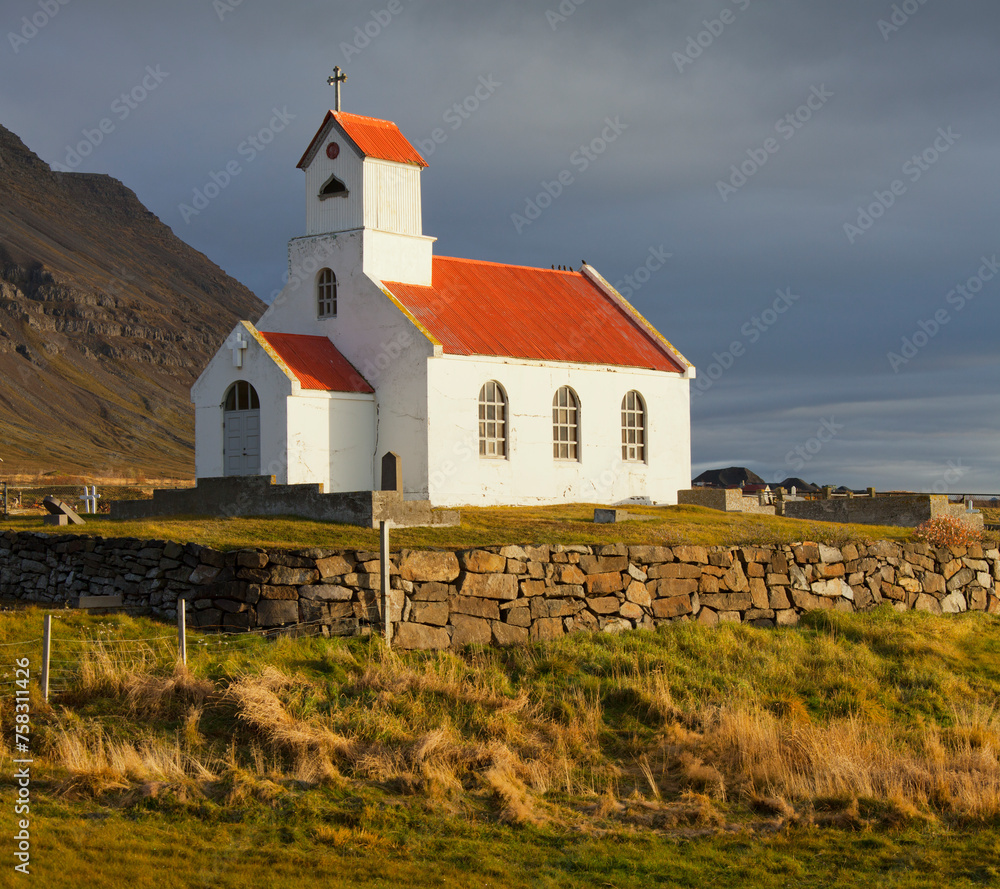Kirche nahe Akranes, Westisland, Island