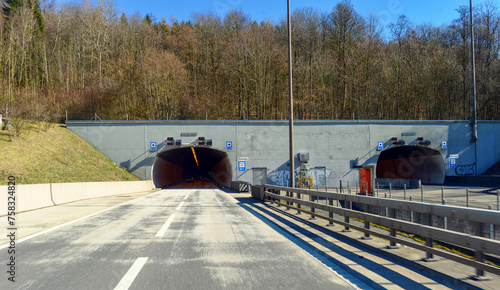 A1 vor dem Bareggtunnel (Kanton Aargau) Richtung Zürich (Schweiz) photo