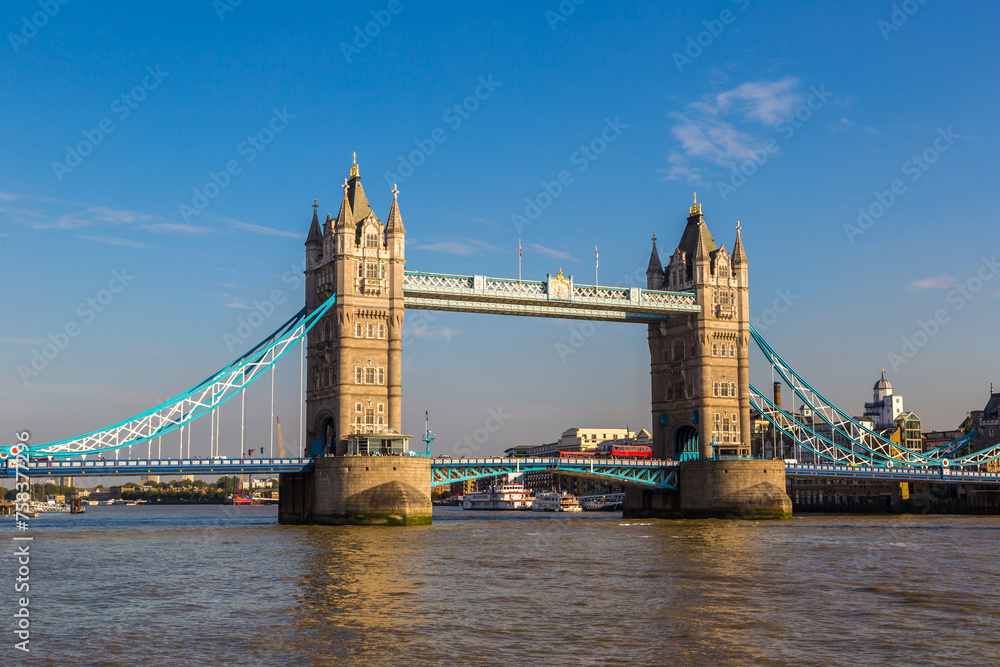 Obraz premium Tower Bridge in London
