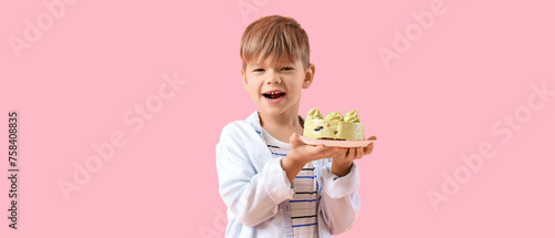 Cute little boy with Birthd...