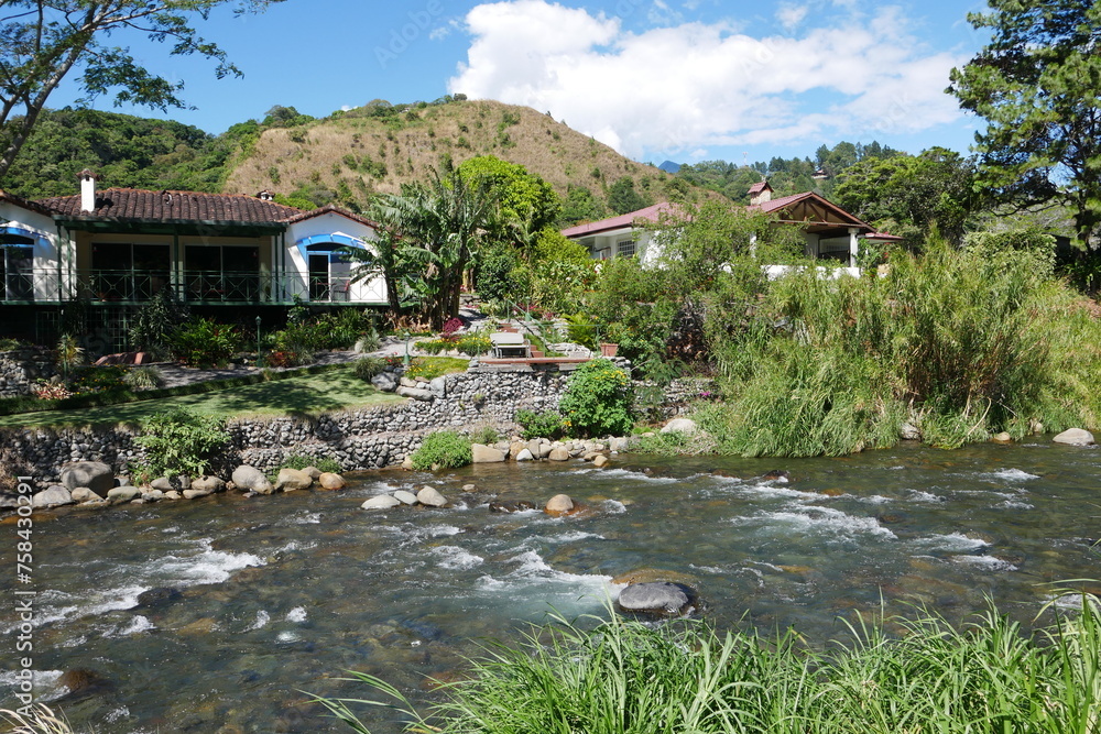 Fluss Rio Caldera bei Boquete in den Bergen von Panama