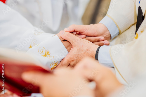 Obraz na płótnie Mãos que rezam.
