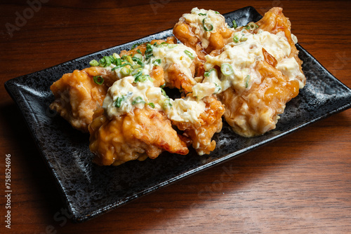 チキン南蛮　鶏の唐揚げ　タルタルソース
