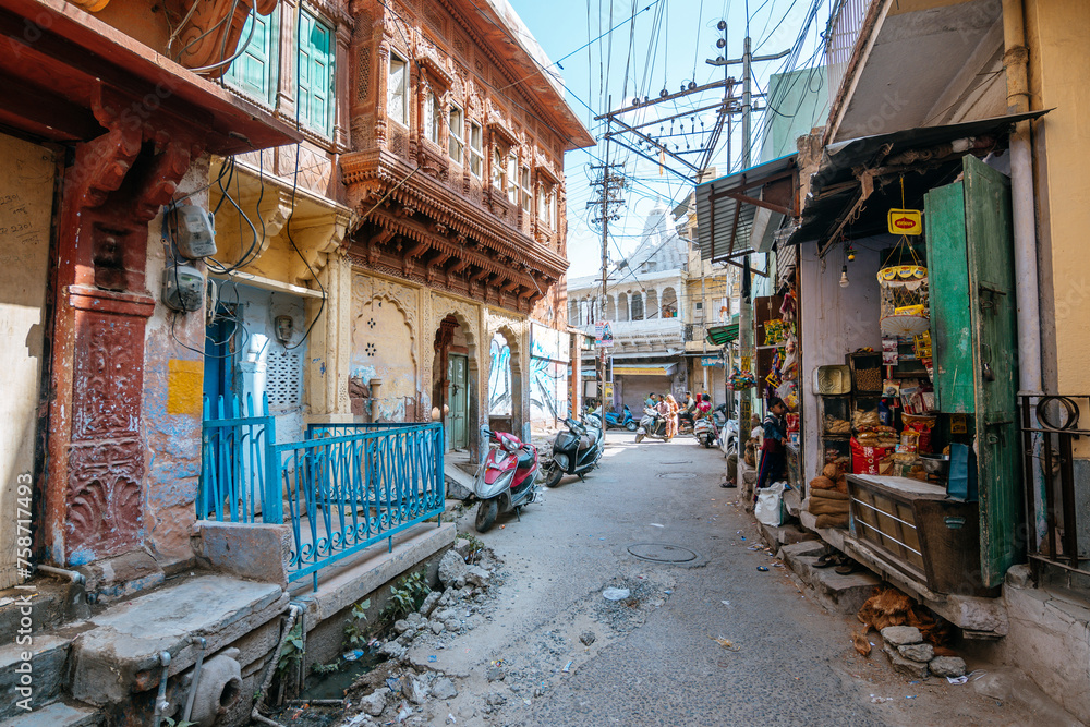 Fototapeta premium jodphur, india. 15th october, 2023: street view of jodphur blue city, india