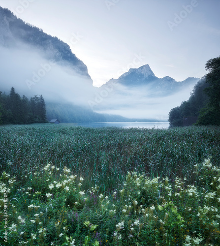 Leopoldsteiner See, Seemauer, Pfaffenstein, Steiermak, Österreich photo