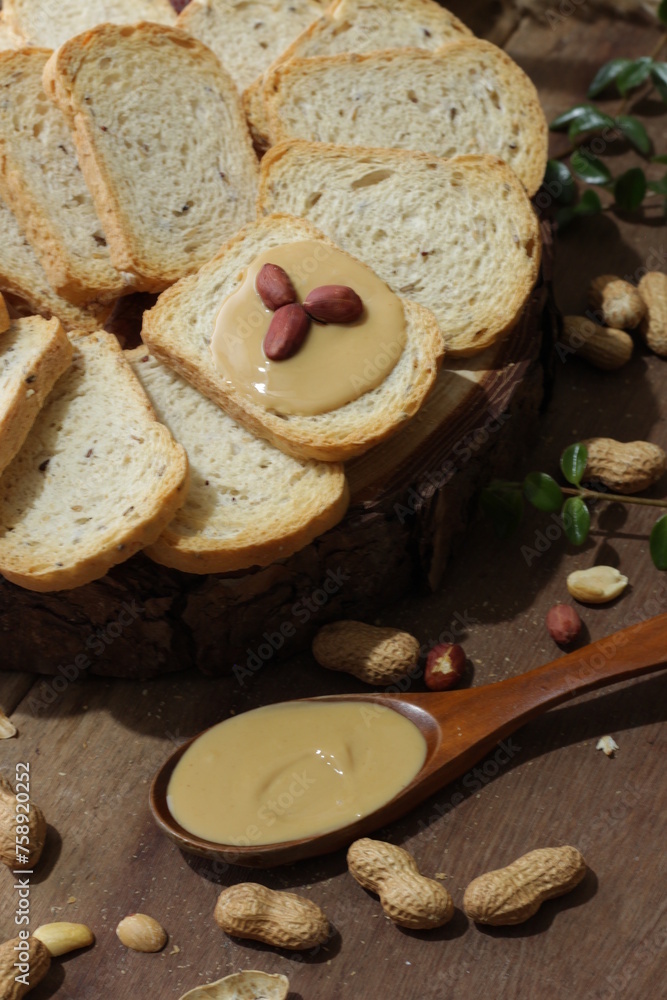 bread, peanuts butter, peanuts baking