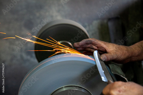 Knife sharpener