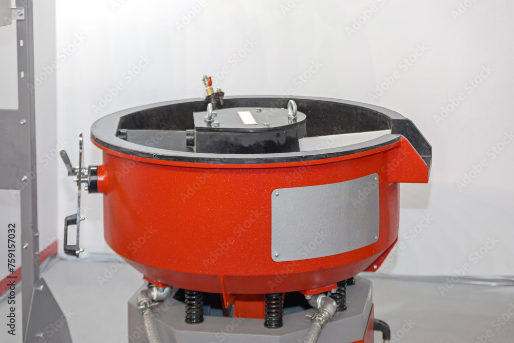 Vibratory Tumbler Machine in Factory Production